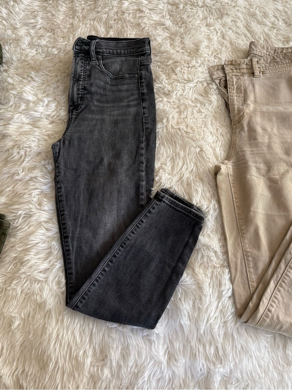GAP Women's Skinny High-Rise Jeans - Charcoal Black